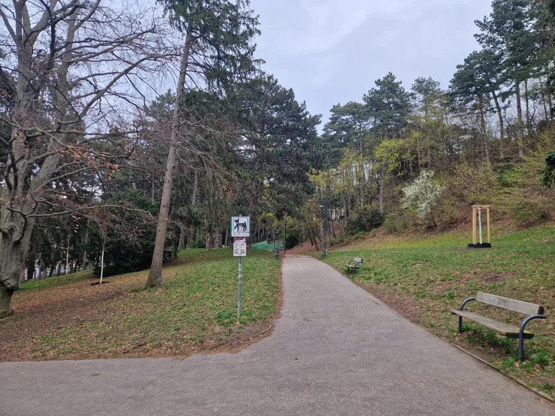 Hugo-Wolf-Park im 19. Döbling – Eingang (Foto 4)
