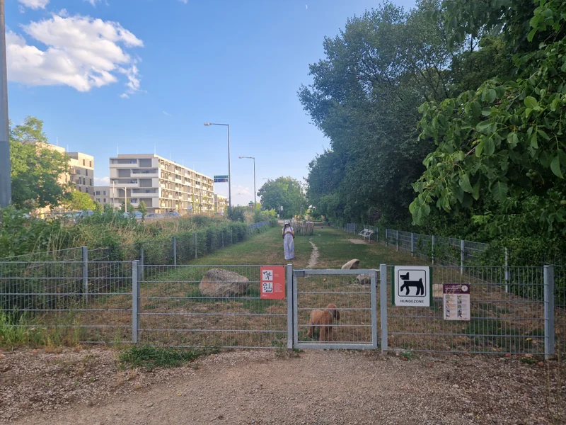 An den alten Schanzen Hundezone im 22. Donaustadt – Überblick (Foto 6)