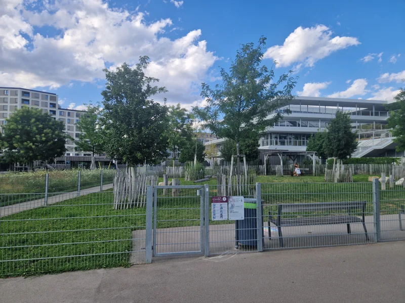 Elinor-Ostrom-Park im 22. Donaustadt – Hundezone (Foto 1)